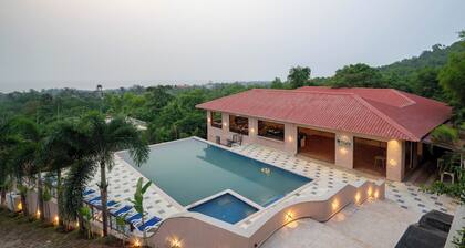Goa Crescent Resort - A Hilltop Seaview Escape