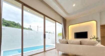 Level TWO pool villa Sriracha