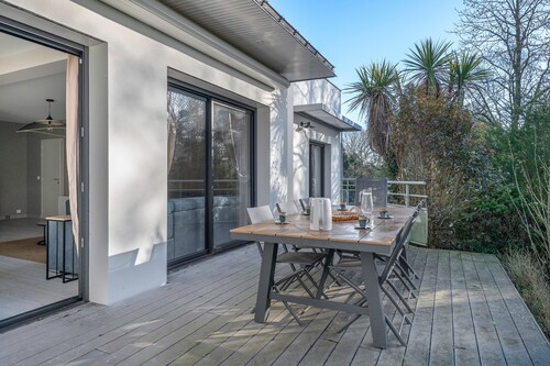 Modern house with garden for 8, in La Baule