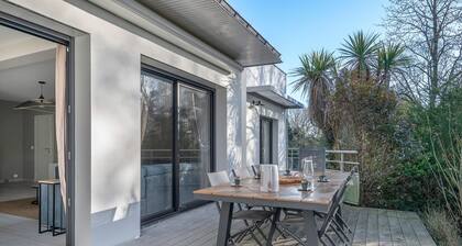 Modern house with garden for 8, in La Baule