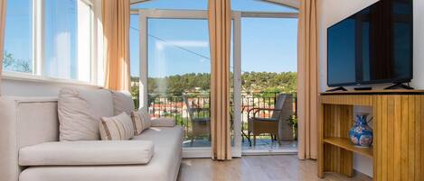 TV connectée, cheminée