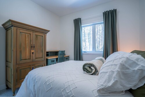 Brand New with SPA | Le Repaire du Lievre Blanc