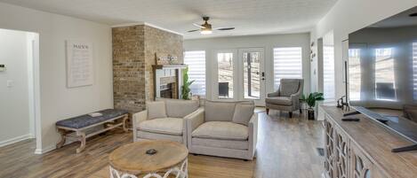 House (3 Bedrooms) | Interior