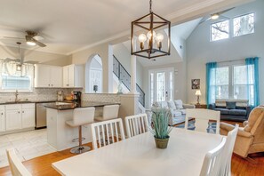 單棟房屋 (3 Bedrooms) | 內部