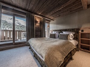 5 間睡房、免費 Wi-Fi、床單