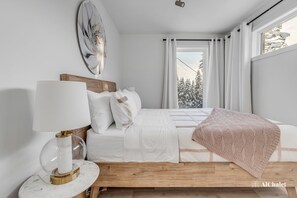 4 bedrooms, WiFi, bed sheets