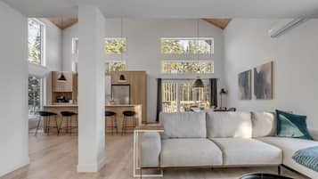 TV, tavolo da calcetto