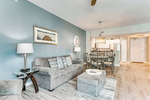 Apartment (1 Bedroom) | Interior - 1 Mi to Henderson Beach: Condo w/ Resort Perks! (Destin)