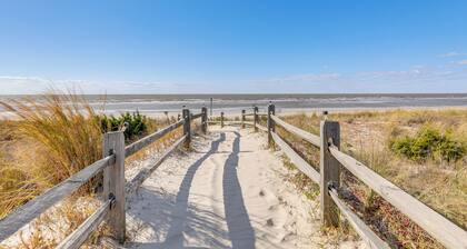 Beachfront Home ~ 7 Mi to Cape May!