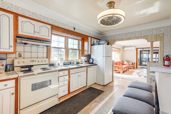 House (4 Bedrooms) | Interior