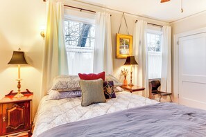 Interior - 3 Mi to Augusta National: Historic Home w/ Patio (Augusta)