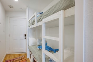 Apartment (1 Bedroom) | Interior