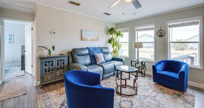 Walk to Beach & Pier: Updated Abode in Rockport!