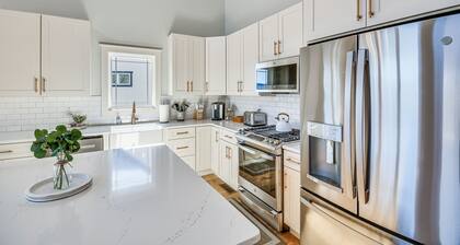 Newly Built Home w/ Mtn Views in Black Mountain!