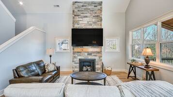 Rumah (4 Bedrooms) | Interior