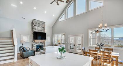 Newly Built Home w/ Mtn Views in Black Mountain!