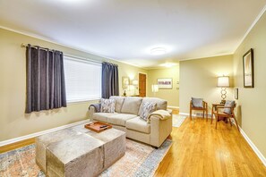 House (3 Bedrooms) | Interior
