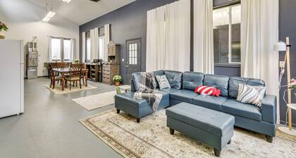 5 Mi to Hillsboro: Peaceful Home w/ Fire Pit