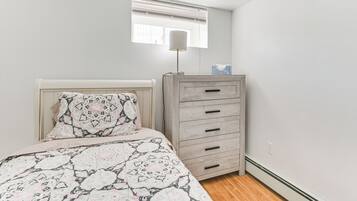 Apartment (2 Bedrooms) | Bahagian dalam