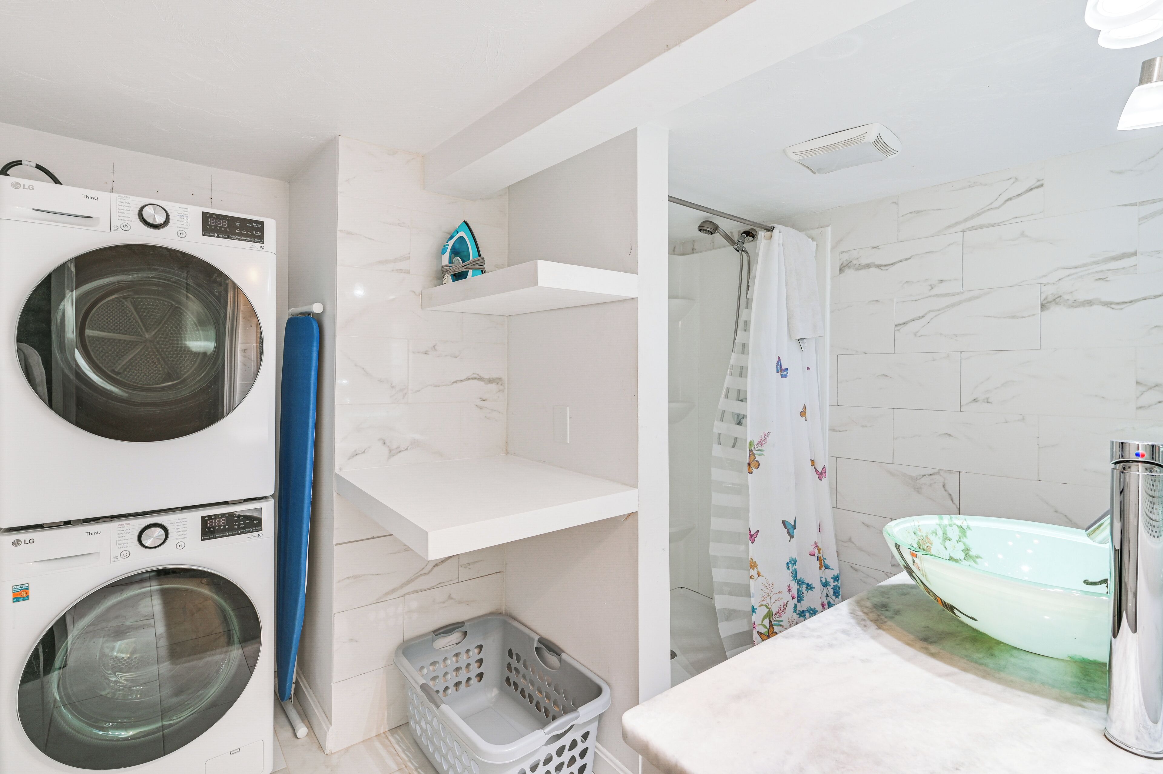 Apartment (2 Bedrooms) | Bahagian dalam