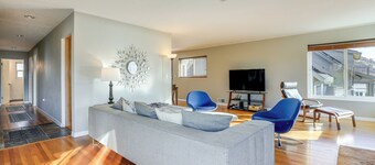 Outdoor Adventurer's Oasis in White Salmon