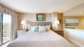 2 bedrooms, iron/ironing board, free WiFi, bed sheets - Stunning Oceanfront Corner Unit in Hilton Head Island Villamare Community (Hilton Head)