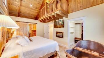 Villa, Smoking | 1 bedroom, Internet