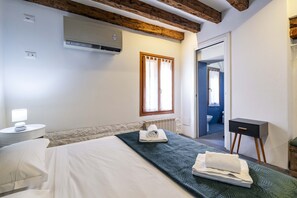 1 quarto, ferros/tábuas de passar roupa, Wi-Fi de cortesia
