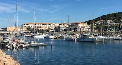 T3 rĂ©novĂ© climatisĂ© avec balcon et Wifi au cĆur de SĂšte