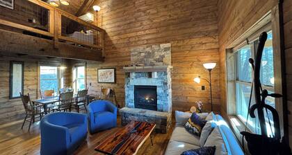 Rocking on Heaven's Door-Covered Porch - WIFI - Gas Grill