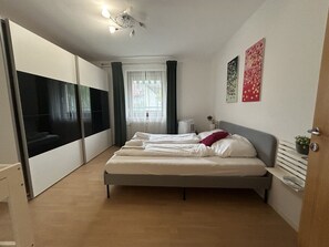 1 Schlafzimmer, Schreibtisch, kostenloses WLAN, Bettwäsche