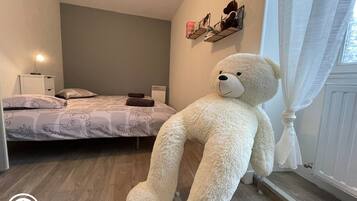 2 bedrooms, free WiFi, bed sheets