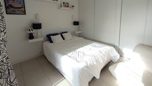 1 bedroom, free WiFi - Beautiful apartment for 4 with parking and WIFI in central Perros-Guirec (Perros-Guirec)