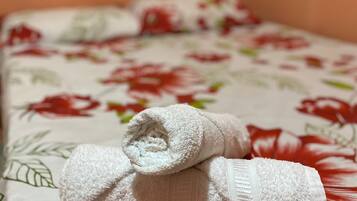Wi-Fi de cortesia, roupa de cama