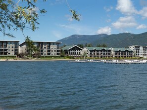 Exterior - Kids Love Hidden Bunk Room - Seasons at Sandpoint (Sandpoint)