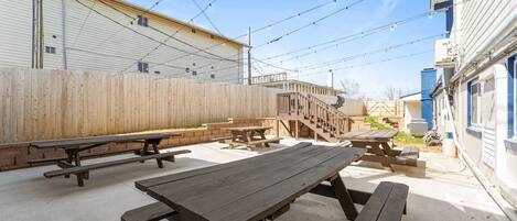 Condo, 1 Bedroom | Outdoor dining