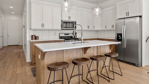 Ảnh chưa phân loại, 4 trong số 54 ảnh, nút