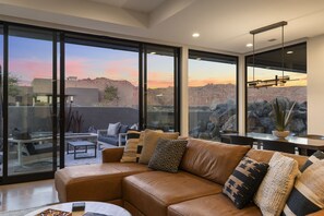 Living area - Serene Views #17 3 Bedroom Home (Ivins)