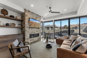 Living area | Smart TV