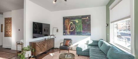 تلفزيون، مكتب