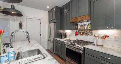 Northside Nook – Home for 6!