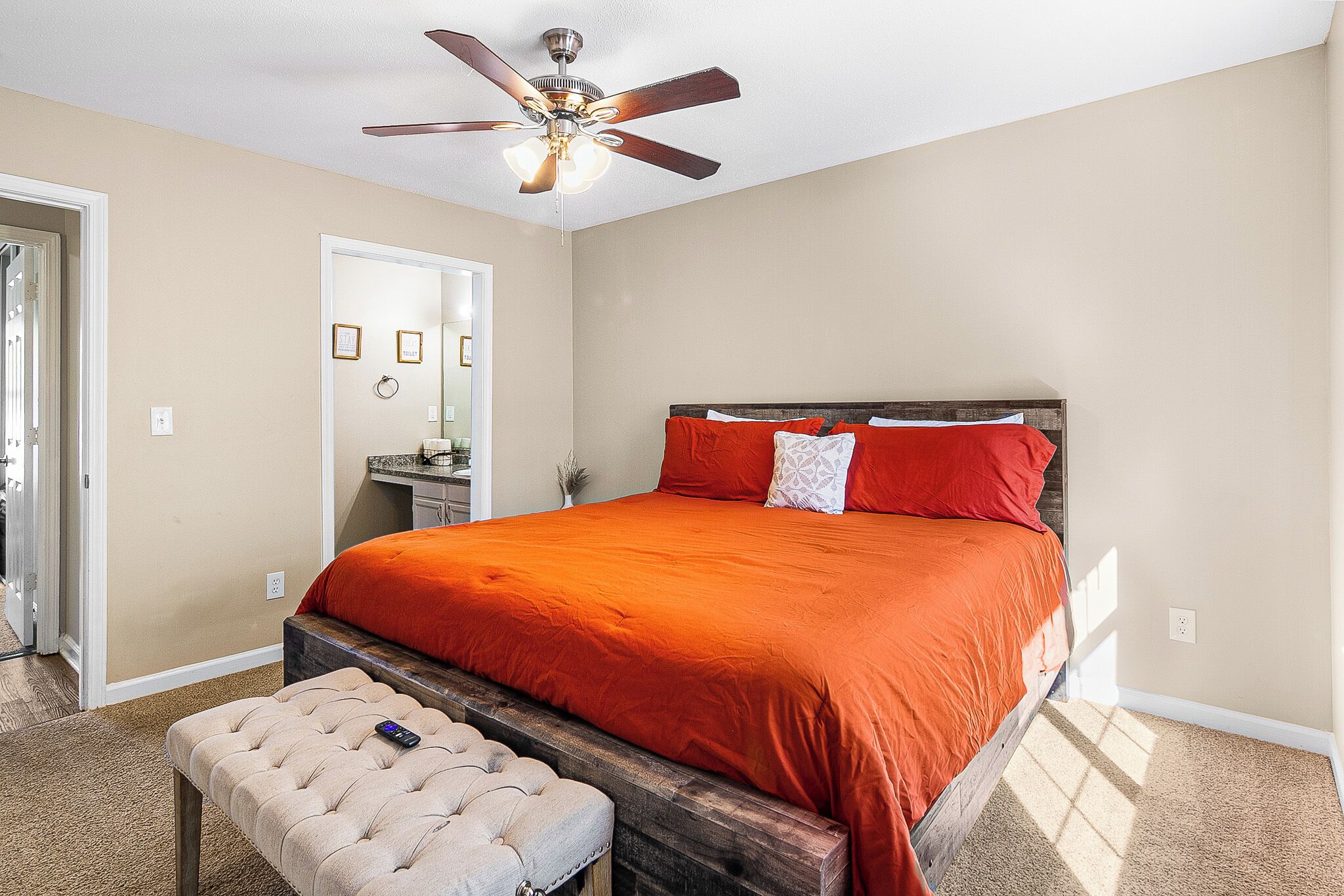 3 quartos, ferros/tábuas de passar roupa, Wi-Fi de cortesia