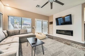 TV, fireplace, offices - Whitton House | Fire Pit + Pets OK (Avondale)