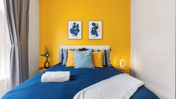 2 bedrooms, iron/ironing board, WiFi, bed sheets