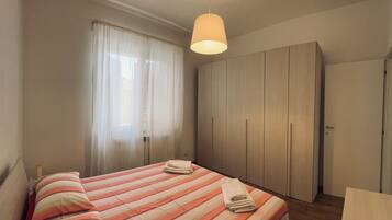 2 Schlafzimmer, Bügeleisen/Bügelbrett, Reisekinderbett, WLAN