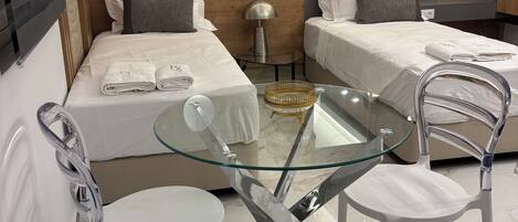 1 bedroom, in-room safe, free WiFi, bed sheets