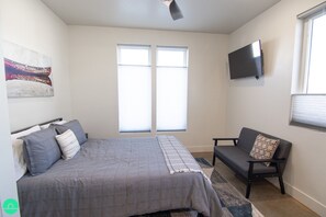 1 bedroom, free WiFi, bed sheets