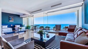 TV, offices - Avalon - 907 Summary: (Puerto Vallarta)