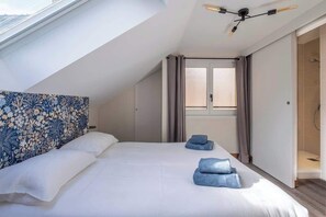 3 bedrooms, iron/ironing board, travel crib, WiFi