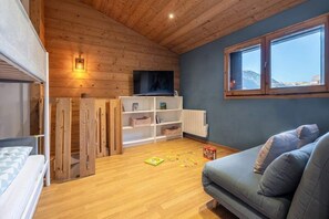 2 bedrooms, WiFi, bed sheets - Comfortable duplex in the city-center of Chamonix (Chamonix-Mont-Blanc)
